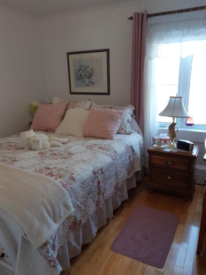 Auberge Gite Maison Des Lilas La Malbaie Exterior foto